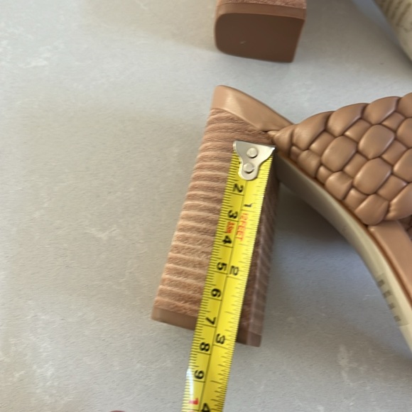 STEVE MADDEN block heels (NWOB) - Picture 4 of 5